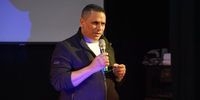 אופיר לסרי