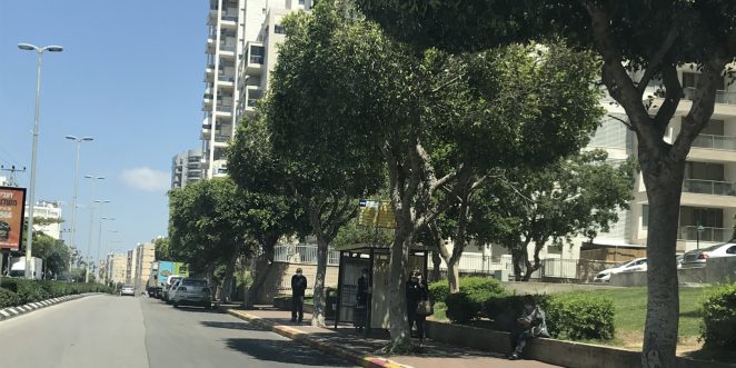 תחנת אוטובוס קורונה