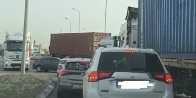 פקקים בצפונית
