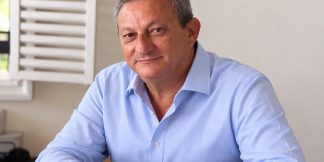 לאון בנלולו