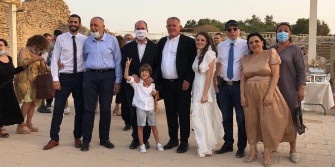 חתונה במצודה לסרי