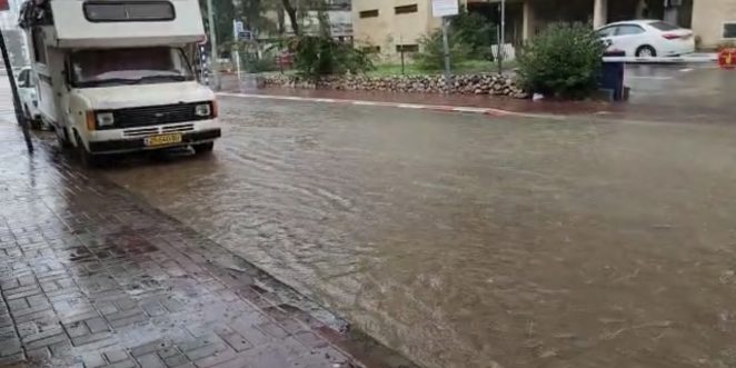הצפות מעפילים רובע ב