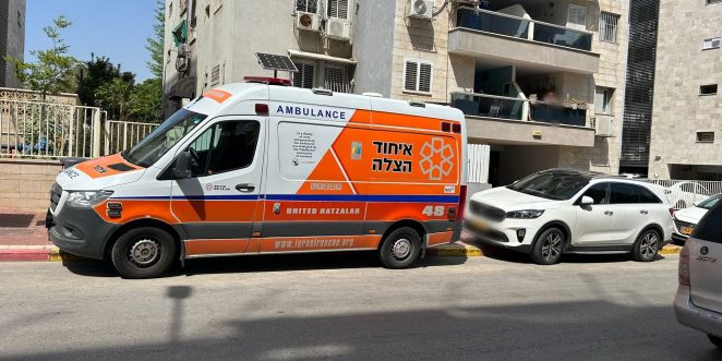 DE912C8F-EDA9-4ED2-AACA-E9D38AAF4EF8