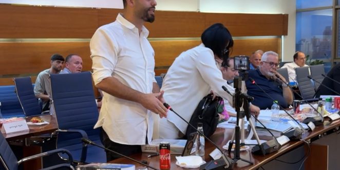 עמירם בן זקן ישיבת מועצה