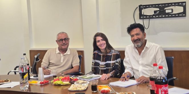 גביכ נפו איאד בלעום