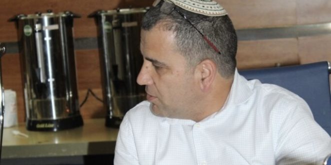 אורן טוויל טאויל