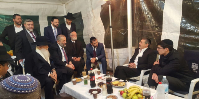 מבקרים אצל יהודה אבידן
