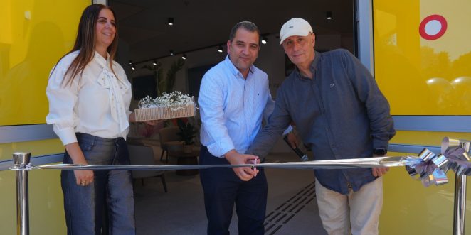 מימין שלומי עם שלום-אורן טואיל ועינב לוגסי